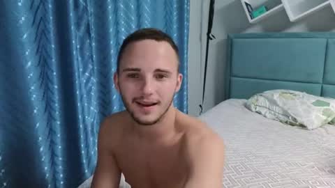 Golden boyyy21 online show from September 10, 2025, 7:36 pm