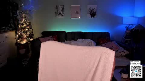 Snapshot of golden_miki chatting on December 13, 2024, 12:20 am Shy in the streets but a freak in the sheets online show from December 13, 2024, 12:20 am