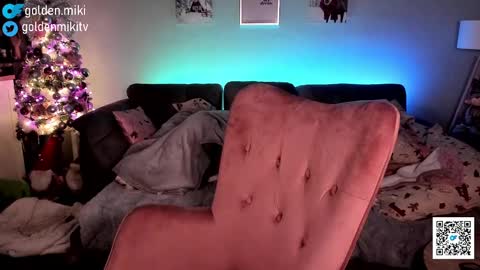 Snapshot of golden_miki chatting on December 29, 2024, 4:16 am Shy in the streets but a freak in the sheets online show from December 29, 2024, 4:16 am