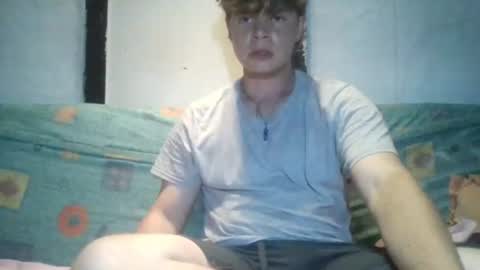 Snapshot of goldenboy207 chatting on July 8, 2026, 9:08 pm goldenboy207 online show from July 8, 2026, 9:08 pm