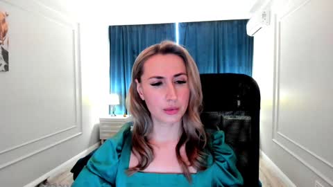 Olivia online show from February 6, 2025, 11:32 am