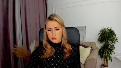 Olivia online show from February 11, 2025, 3:50 am