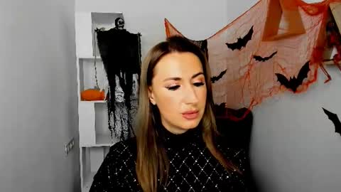 Olivia online show from October 11, 2025, 7:12 pm