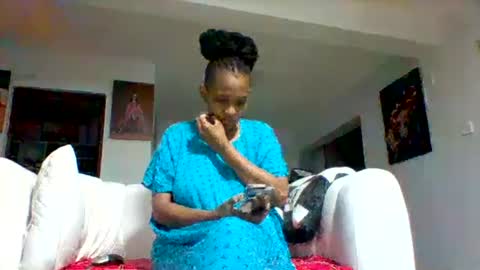 Snapshot of goldenmusexo chatting on July 13, 2026, 5:49 pm goldenmusexo online show from July 13, 2026, 5:49 pm