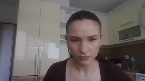 goldlilum online show from March 21, 2026, 9:47 am