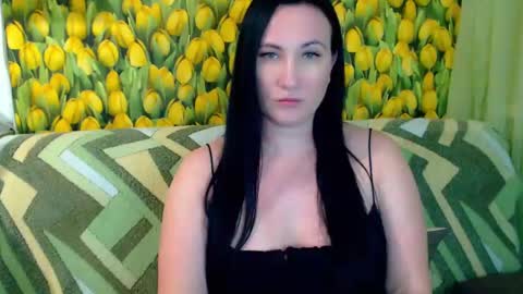 goldmoonn online show from March 6, 2025, 6:37 pm