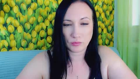 Snapshot of goldmoonn chatting on May 25, 2026, 3:07 pm goldmoonn online show from May 25, 2026, 3:07 pm