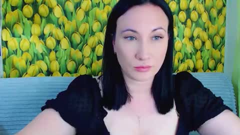 Snapshot of goldmoonn chatting on May 31, 2026, 2:57 pm goldmoonn online show from May 31, 2026, 2:57 pm