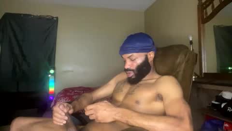 Snapshot of goldmouth_85 chatting on February 23, 2025, 5:01 am Goldmouth 85 online show from February 23, 2025, 5:01 am