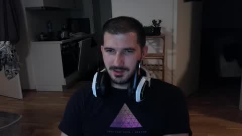 goldnic_10 online show from January 7, 2026, 4:53 pm