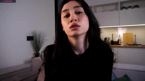 angel online show from November 18, 2025, 3:56 am