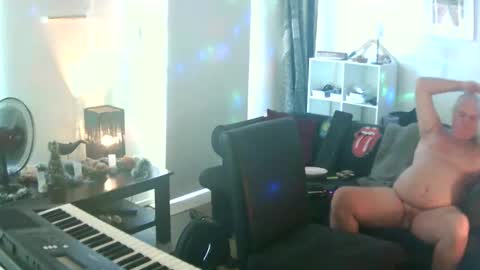 goldyguy011 online show from November 28, 2025, 1:08 am