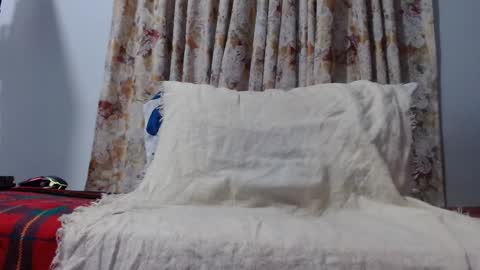 Snapshot of gollfather97 chatting on January 27, 2025, 1:30 pm julin Andrs online show from January 27, 2025, 1:30 pm