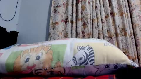 Snapshot of gollfather97 chatting on February 24, 2025, 4:05 am julin Andrs online show from February 24, 2025, 4:05 am