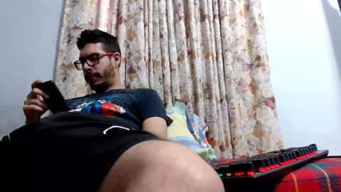 Snapshot of gollfather97 chatting on March 2, 2025, 3:37 pm julin Andrs online show from March 2, 2025, 3:37 pm