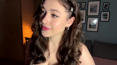 goo_lagoona online show from January 12, 2025, 2:41 pm