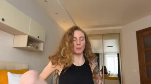 Polly online show from March 3, 2026, 9:26 am