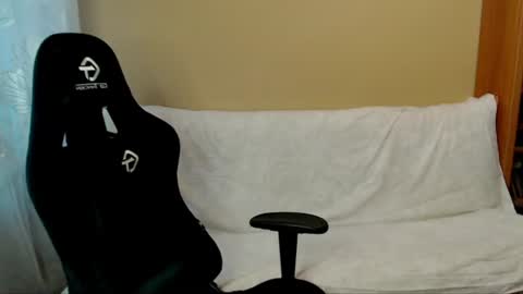 Snapshot of good__night chatting on July 7, 2026, 4:55 pm Elizabeth Effie online show from July 7, 2026, 4:55 pm