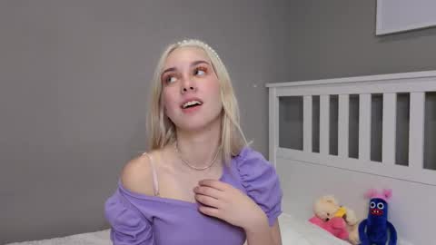 goog_div online show from November 15, 2025, 11:07 am