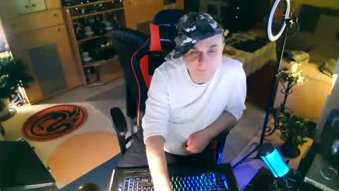 google5001 online show from February 3, 2026, 6:51 am