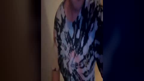 gordito2hott online show from June 25, 2026, 6:29 am