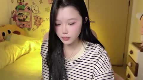 gorgeous girl33 online show from October 5, 2025, 8:18 pm