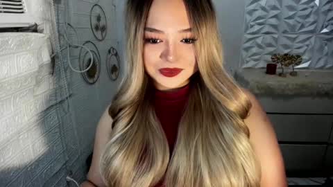 Snapshot of gorgeousamandarose chatting on October 18, 2025, 1:23 pm Amanda rose online show from October 18, 2025, 1:23 pm