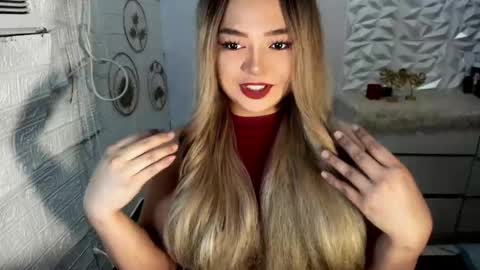 Snapshot of gorgeousamandarose chatting on October 28, 2025, 5:44 am Amanda rose online show from October 28, 2025, 5:44 am