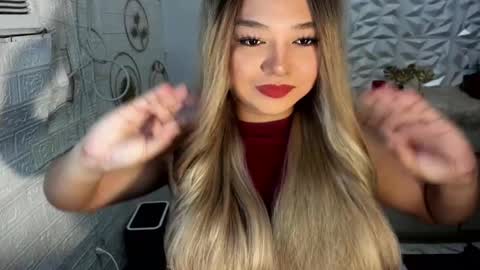 Snapshot of gorgeousamandarose chatting on October 29, 2025, 7:48 pm Amanda rose online show from October 29, 2025, 7:48 pm