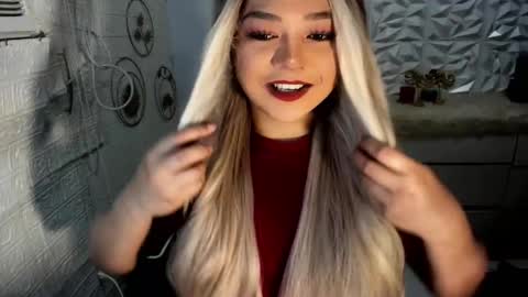 Snapshot of gorgeousamandarose chatting on November 1, 2025, 1:51 am Amanda rose online show from November 1, 2025, 1:51 am