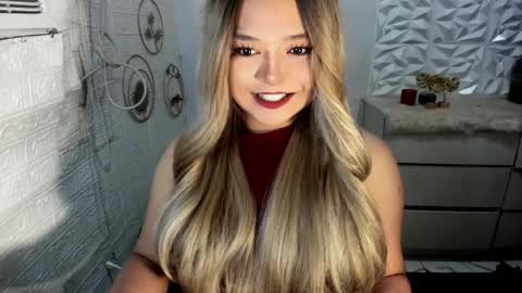 Snapshot of gorgeousamandarose chatting on November 17, 2025, 12:38 am Amanda rose online show from November 17, 2025, 12:38 am