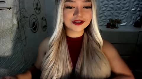 Snapshot of gorgeousamandarose chatting on November 17, 2025, 8:03 pm Amanda rose online show from November 17, 2025, 8:03 pm