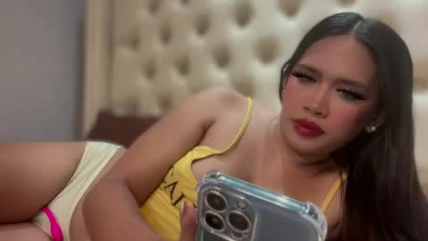 Bella online show from March 20, 2026, 10:58 pm