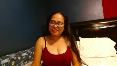 gorgeouslyn09 online show from December 17, 2025, 10:38 pm