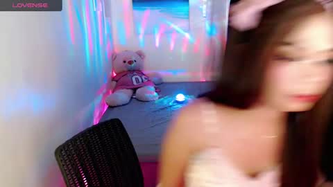 Snapshot of gorgeoustransgirl chatting on January 14, 2025, 4:40 pm Emmy online show from January 14, 2025, 4:40 pm