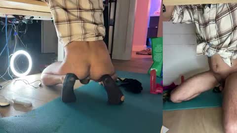 Snapshot of goshlover chatting on December 8, 2024, 10:41 am GoshLover online show from December 8, 2024, 10:41 am