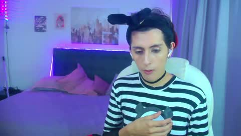 goth_minerva online show from April 21, 2026, 1:39 pm