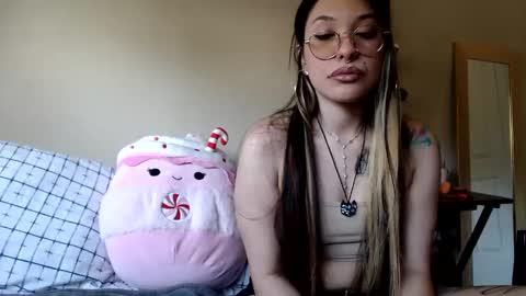 gothbaby305 online show from February 6, 2025, 10:10 pm