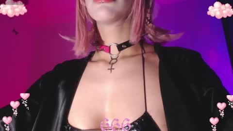Snapshot of gothicute chatting on April 20, 2026, 4:59 am online show from April 20, 2026, 4:59 am