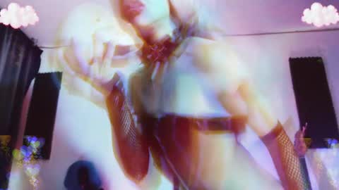 Snapshot of gothicute chatting on April 27, 2026, 4:54 am online show from April 27, 2026, 4:54 am