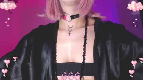Snapshot of gothicute chatting on April 30, 2026, 4:52 am online show from April 30, 2026, 4:52 am