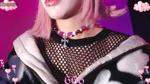 Snapshot of gothicute chatting on May 2, 2026, 8:30 am online show from May 2, 2026, 8:30 am