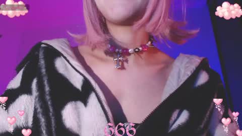 Snapshot of gothicute chatting on May 3, 2026, 8:53 am online show from May 3, 2026, 8:53 am