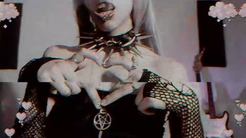 Snapshot of gothicute chatting on May 25, 2026, 7:25 am online show from May 25, 2026, 7:25 am