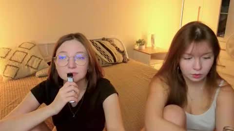 HIMORI AND LISAPVT NAKED online show from September 13, 2025, 2:39 pm