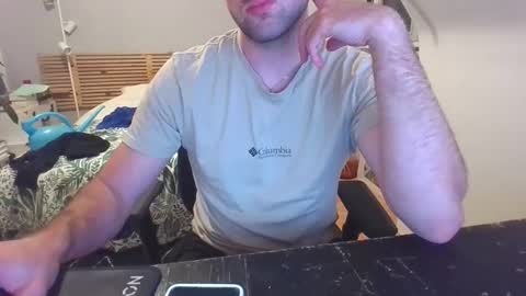 goura2000 online show from March 19, 2026, 8:35 pm