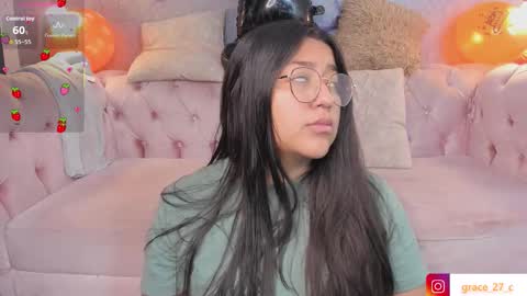 Snapshot of grace77_ chatting on November 4, 2025, 12:48 pm Grace online show from November 4, 2025, 12:48 pm