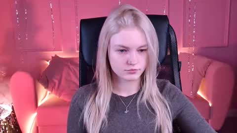 Grace Glamour online show from February 3, 2026, 5:05 am