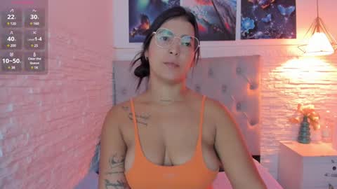 Snapshot of graceymilf999 chatting on February 4, 2025, 11:27 am Gracey Milf online show from February 4, 2025, 11:27 am
