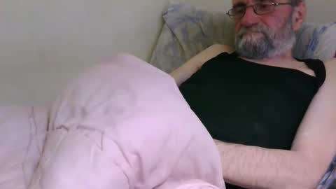 Snapshot of grandpa_mark chatting on April 30, 2026, 8:57 pm Mark online show from April 30, 2026, 8:57 pm